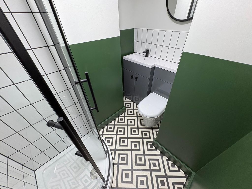 Property photo 3 of 15 A (11)