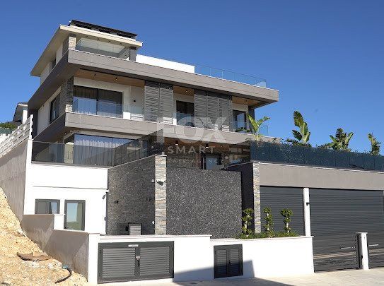 Property photo 1 of 24 For Sale: Modern Six Bedroom Villa In Limassol With Stunnin