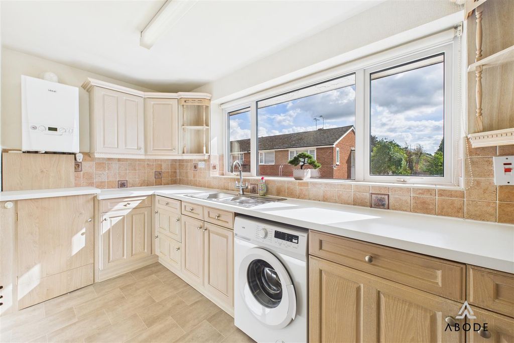 Property photo 3 of 16 Cam02544G0-Pr0314-Still005.Jpg