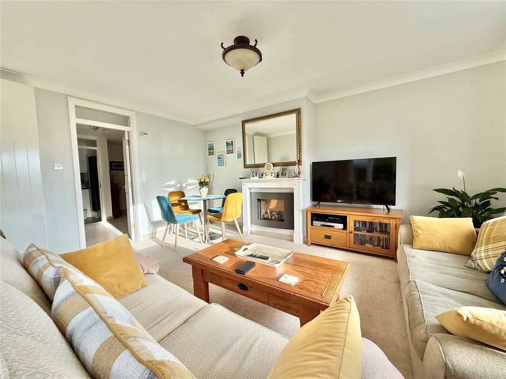 Property photo 2 of 13 Picture No. 53