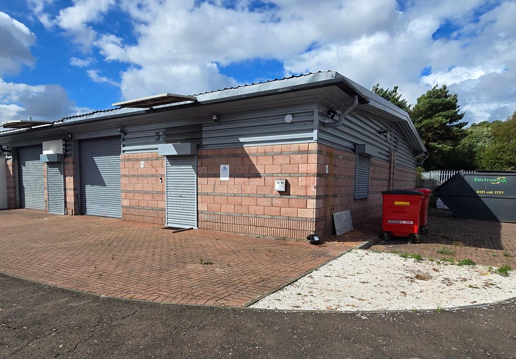 Property photo 1 of 4 Photo 9