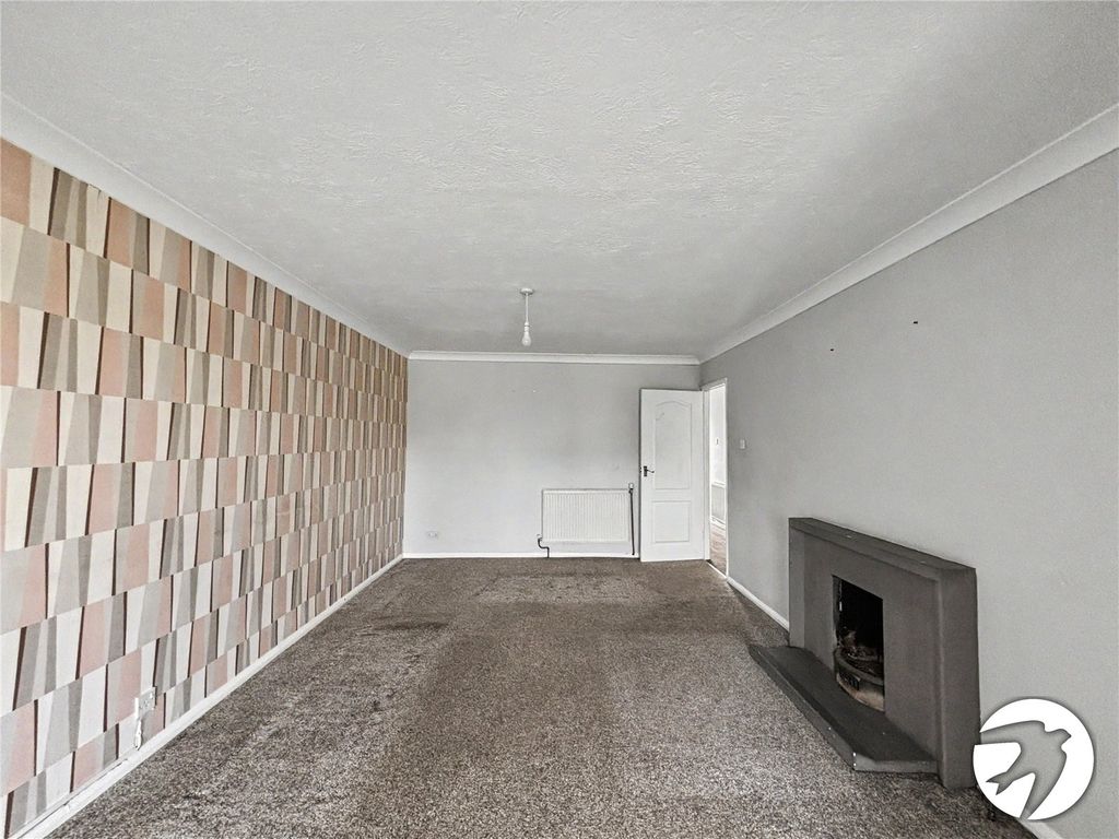 Property photo 2 of 27 Picture No. 08