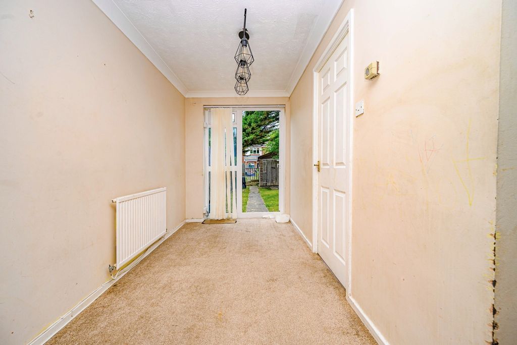 Property photo 3 of 13 Photo