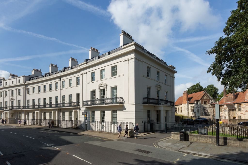 Property photo 1 of 14 Front External