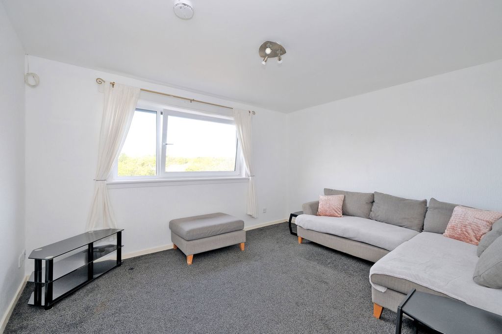 Property photo 2 of 17 02