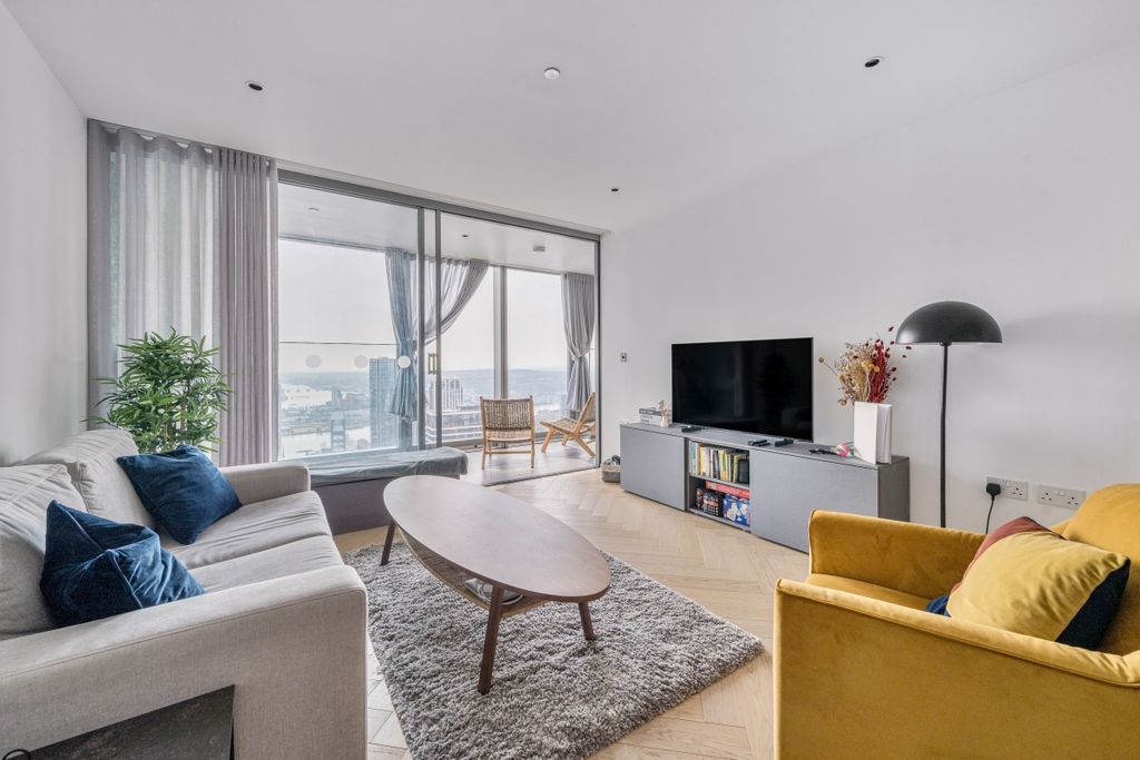 Property photo 1 of 18 1313544-12-68553A...