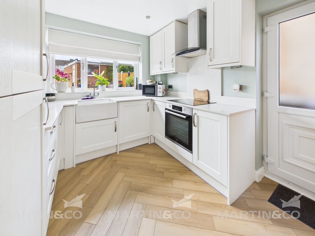 Property photo 3 of 15 Cam02406G0-Pr0501-Still009