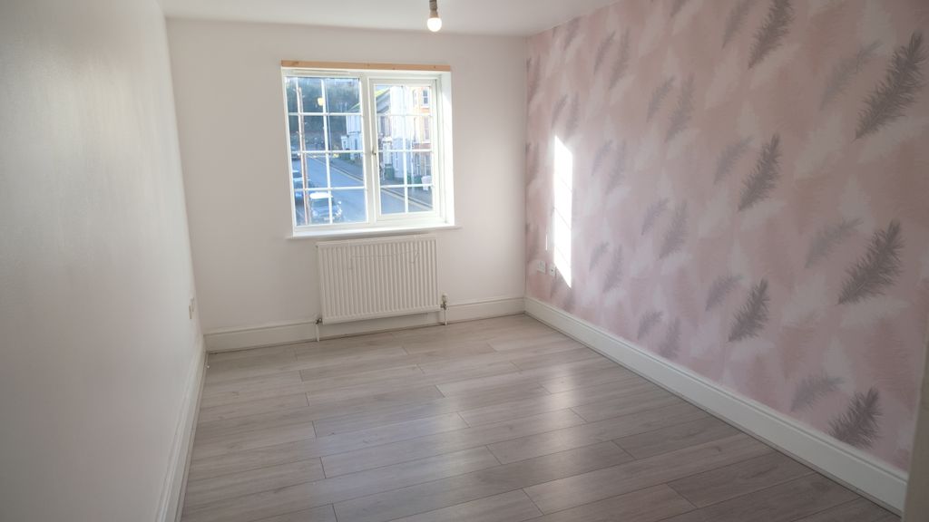 Property photo 1 of 6 Bedroom 2