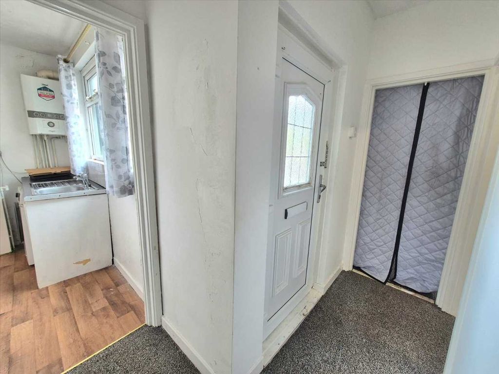 Property photo 2 of 15 Hall