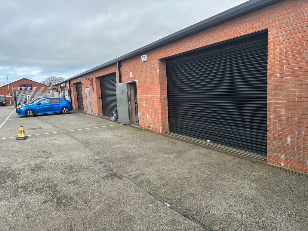 Property photo 1 of 8