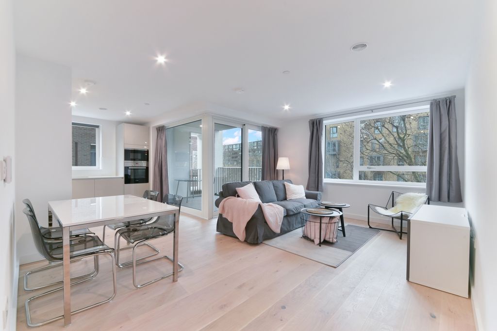 Property photo 1 of 14 Walton Heights, Elep