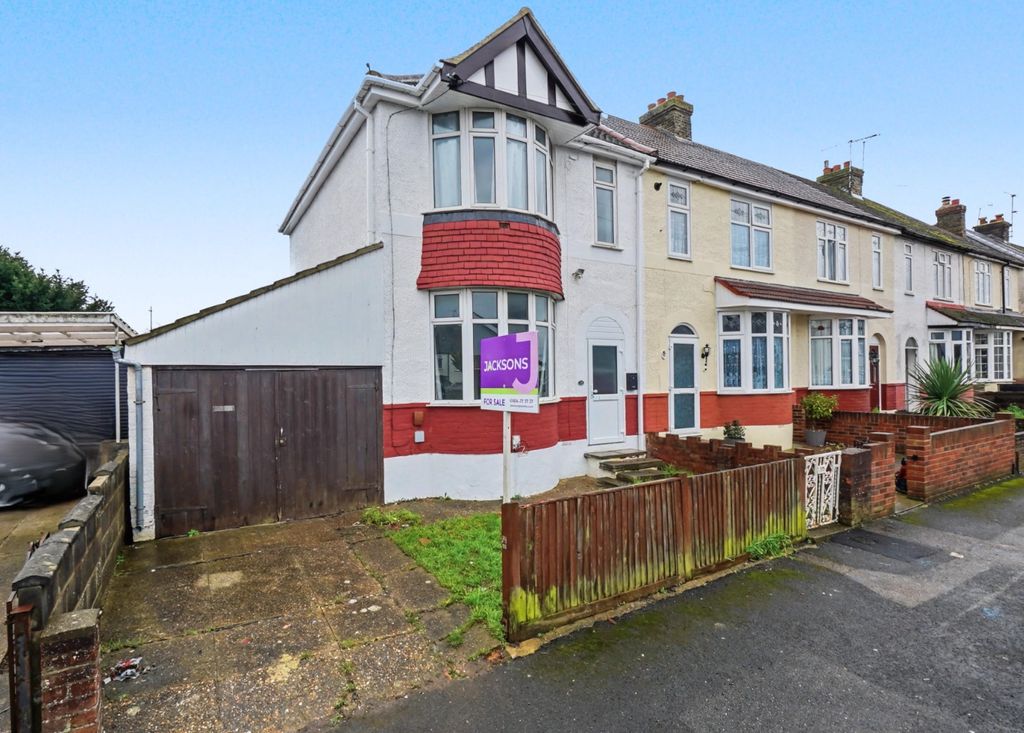 Property photo 1 of 15 4831483