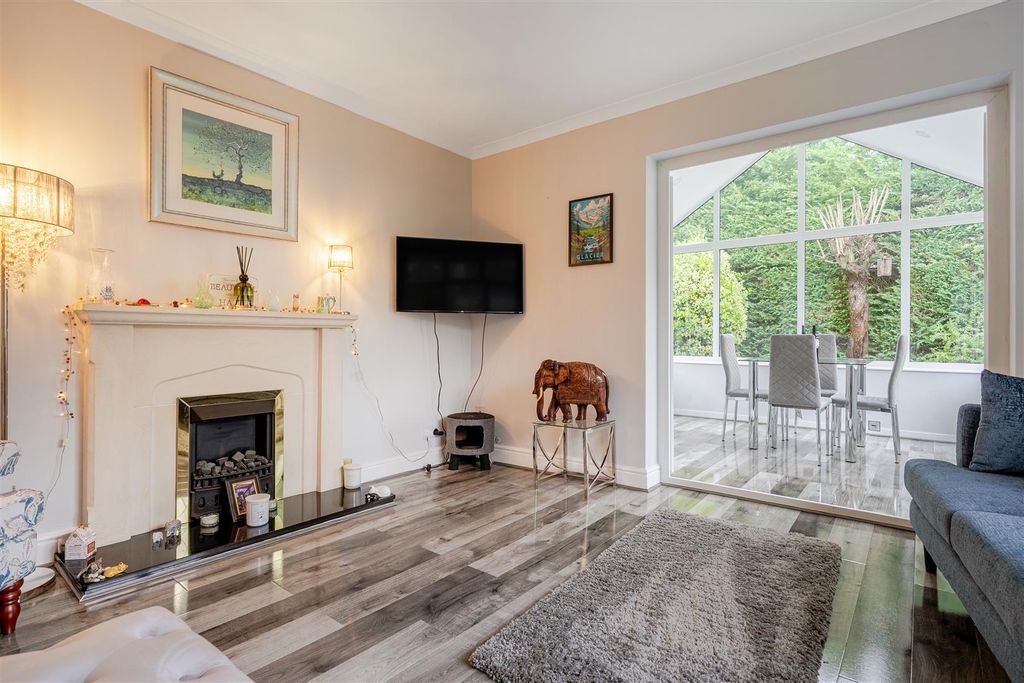 Property photo 3 of 26 1402805-13-6978F93F21Aa3.Jpg