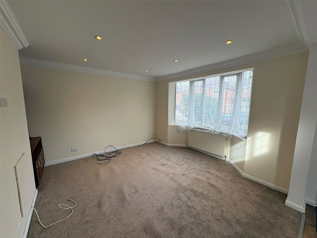 Property photo 3 of 18 Picture No. 21