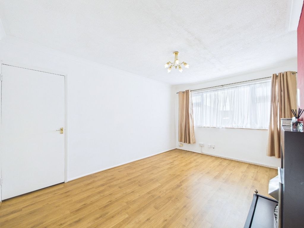 Property photo 3 of 14 4659667