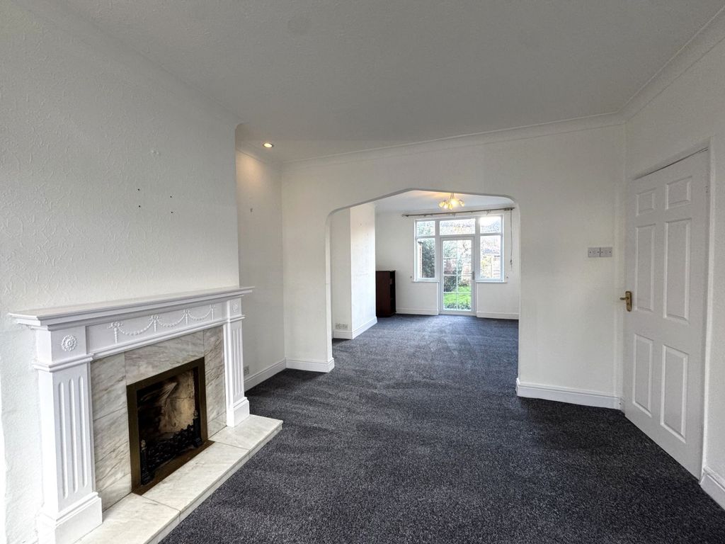 Property photo 2 of 10 Photo 2