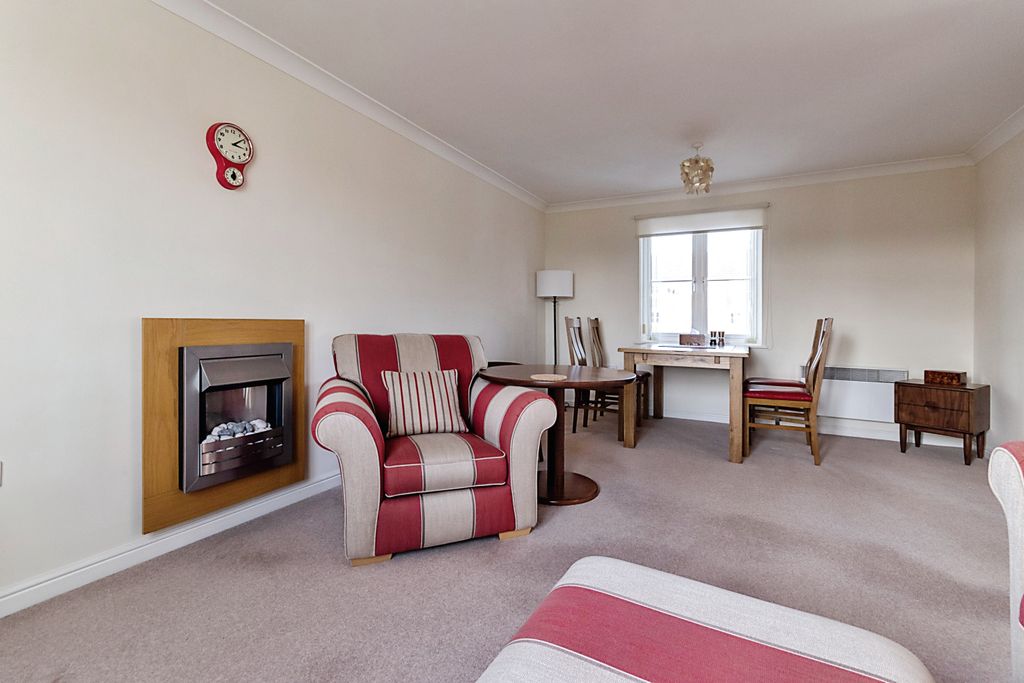 Property photo 3 of 14 Image