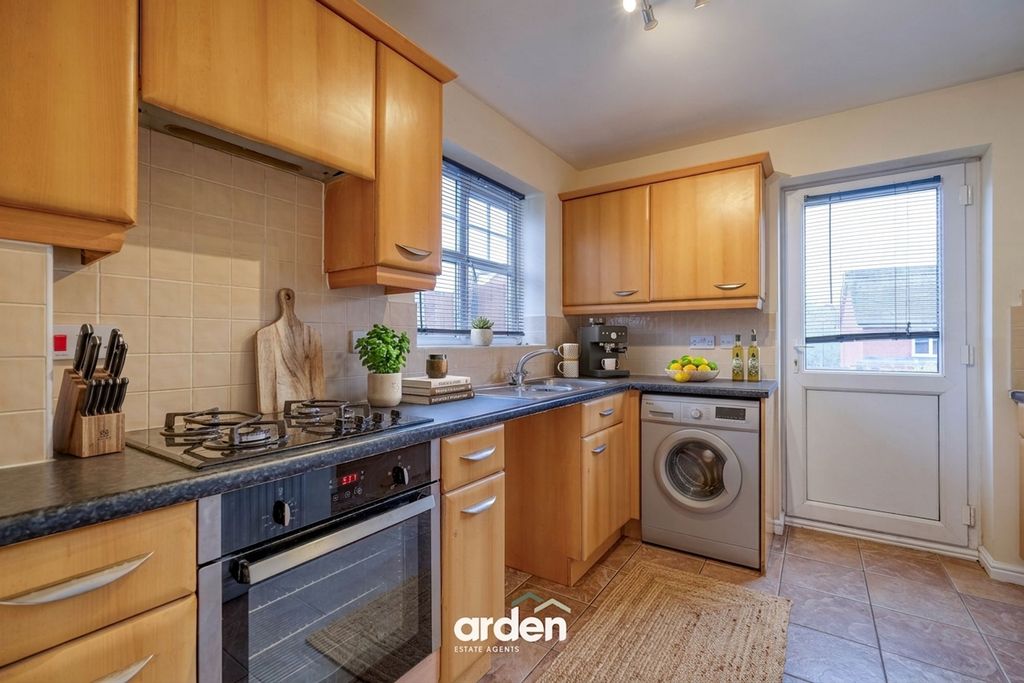 Property photo 2 of 12