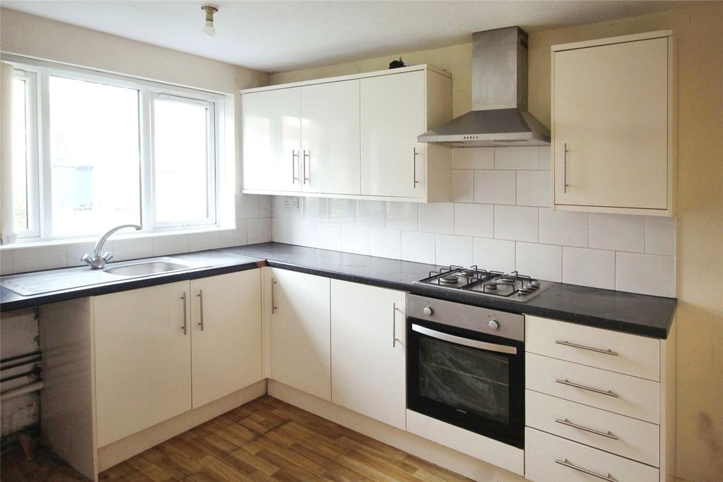 Property photo 3 of 7 Picture No. 06