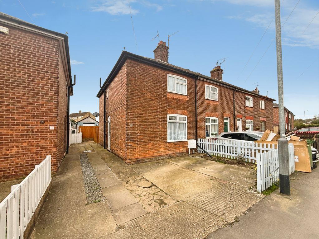 Property photo 1 of 12 Front