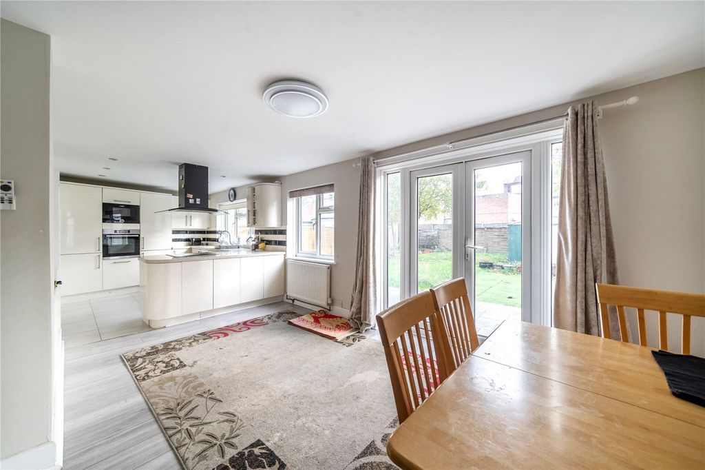 Property photo 2 of 20 Picture No. 06