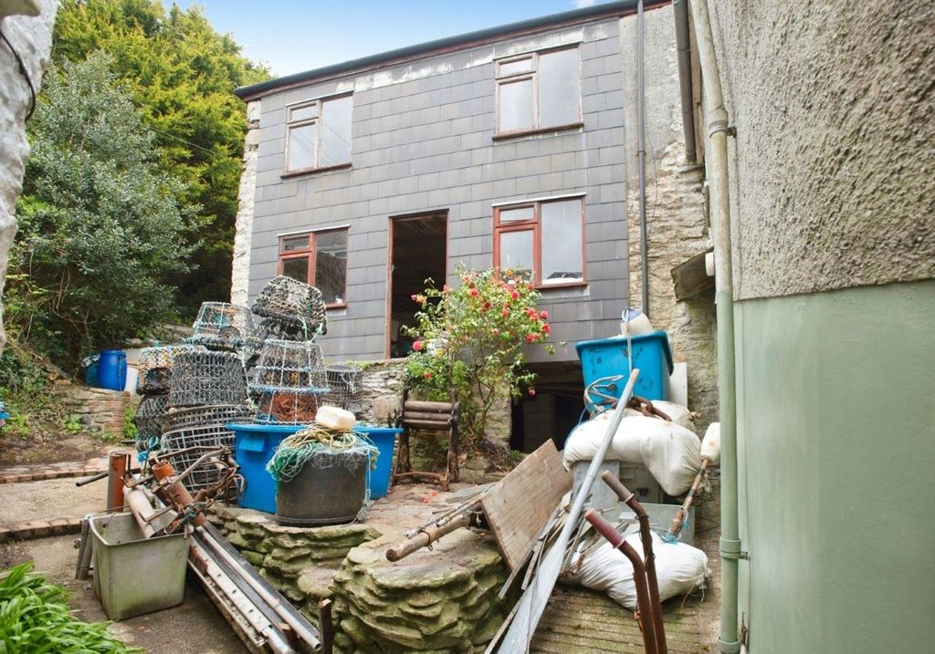 Property photo 1 of 6 Main