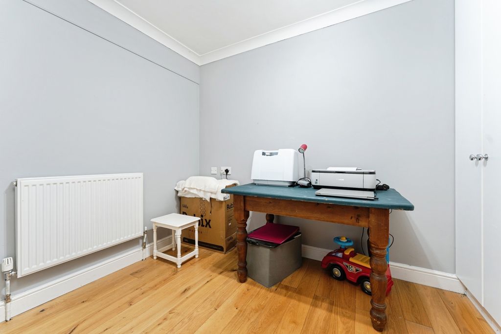 Property photo 3 of 36 Photo