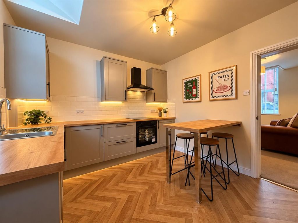 Property photo 1 of 21 1