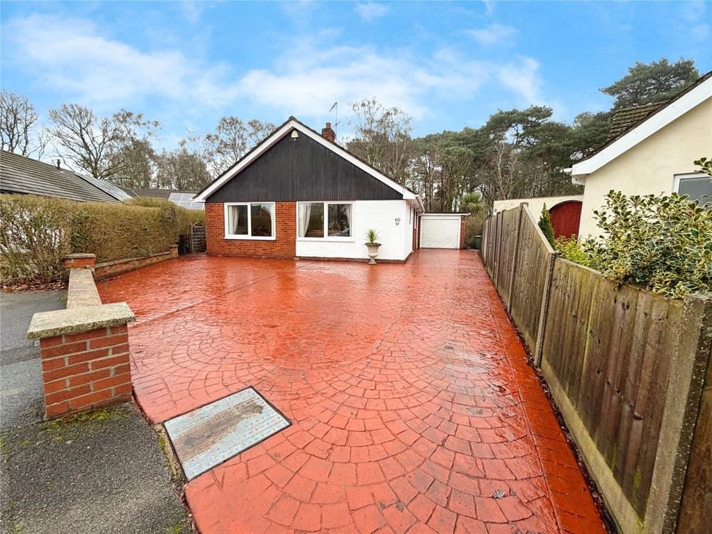 Property photo 1 of 15 Outside Front