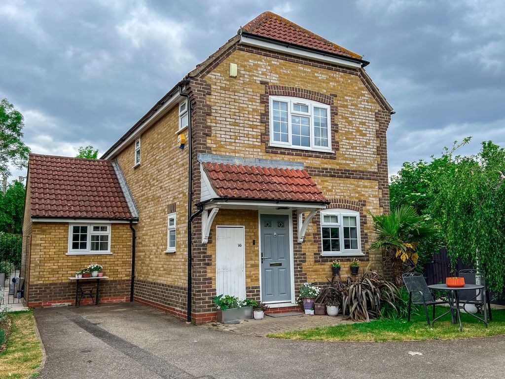 Property photo 1 of 37