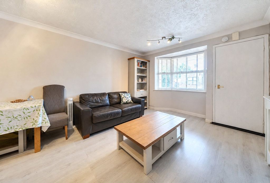 Property photo 2 of 10 Picture No. 33