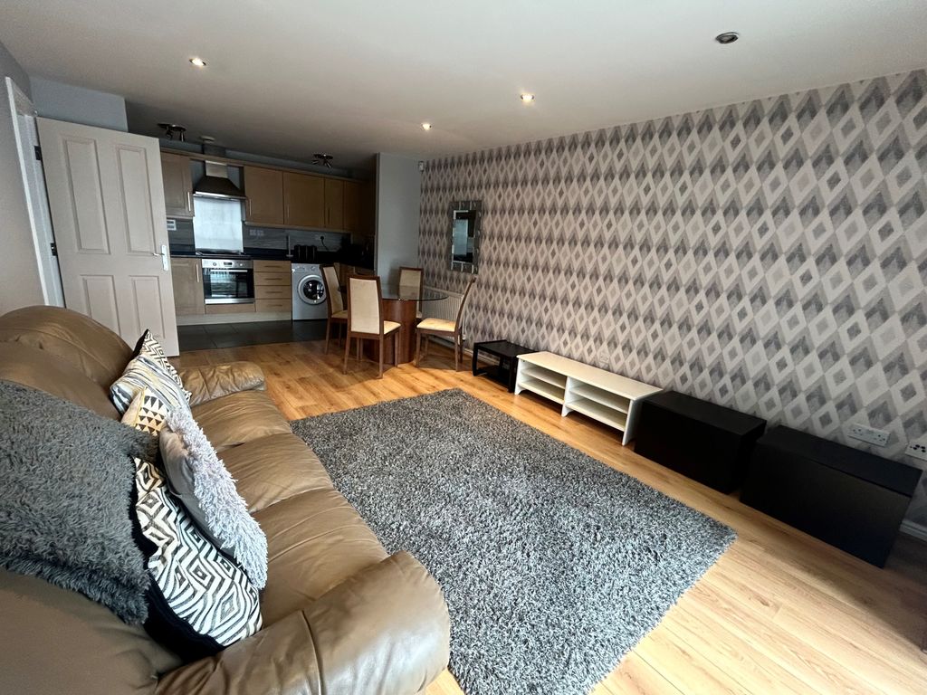 Property photo 2 of 6