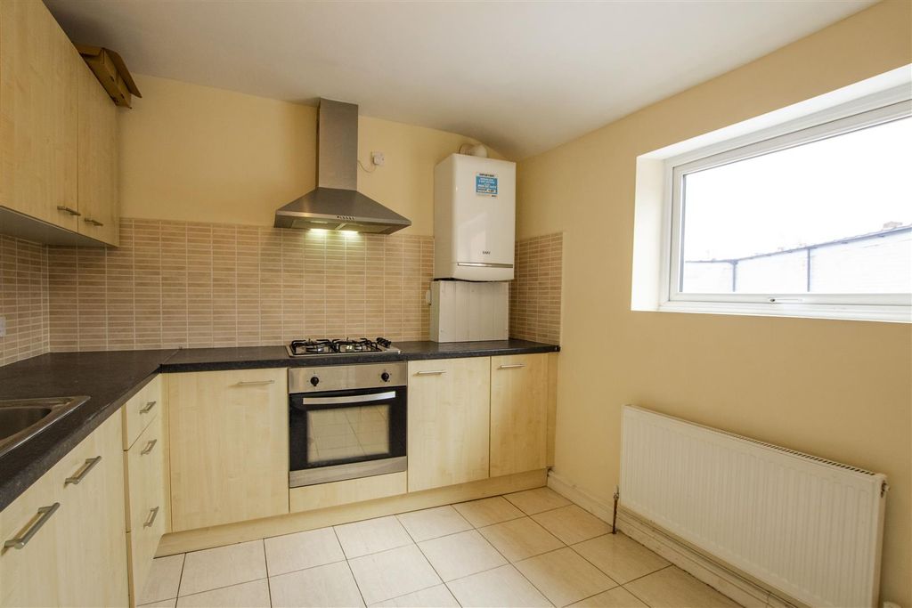 Property photo 3 of 10 Kitchen 1 A.Jpg