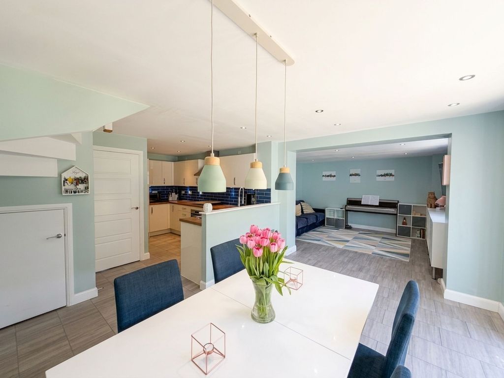 Property photo 2 of 18 Lounge/Diner