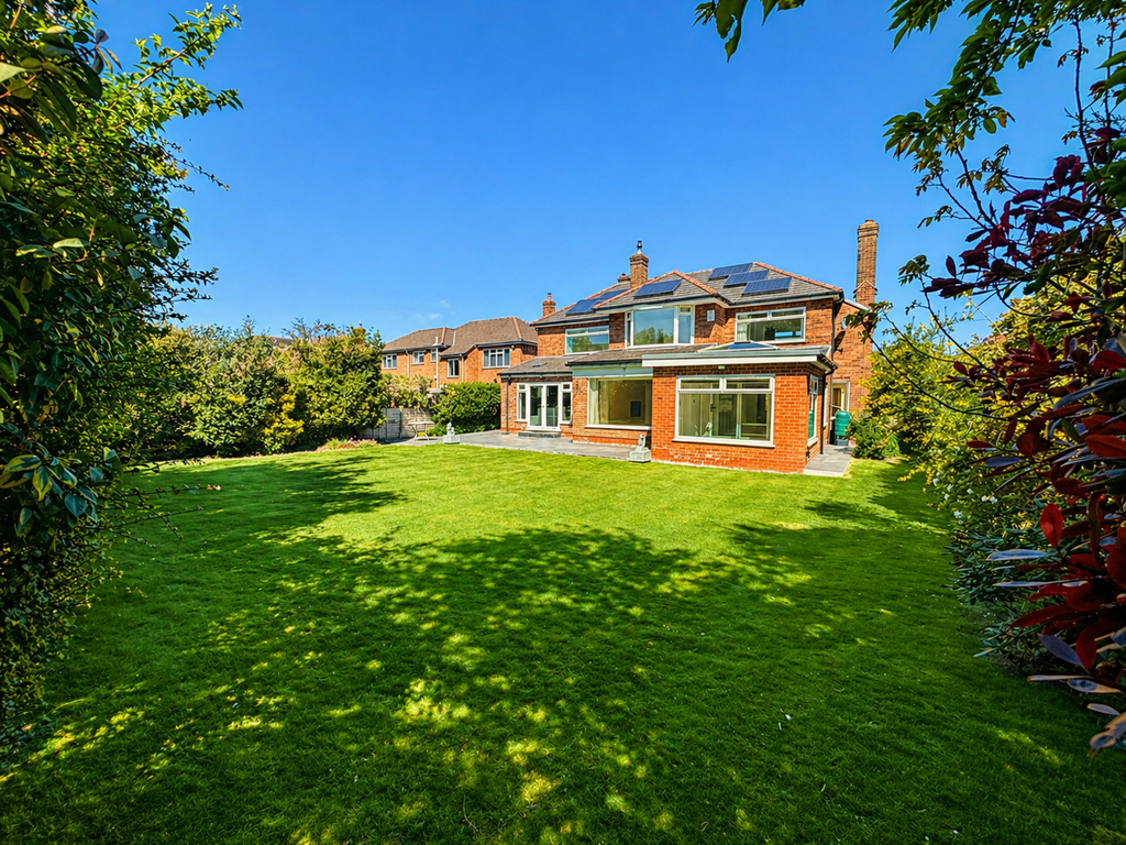Property photo 2 of 26