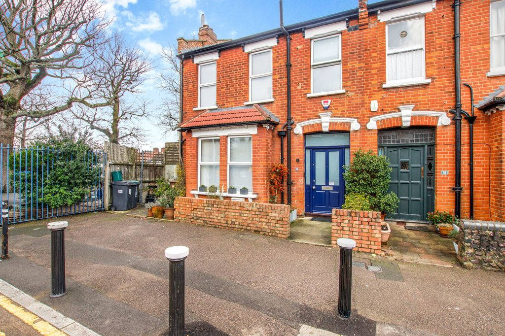 Property photo 2 of 21