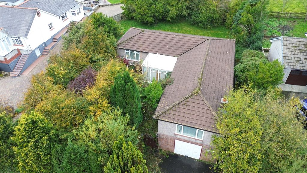 Property photo 2 of 13 Picture No. 04