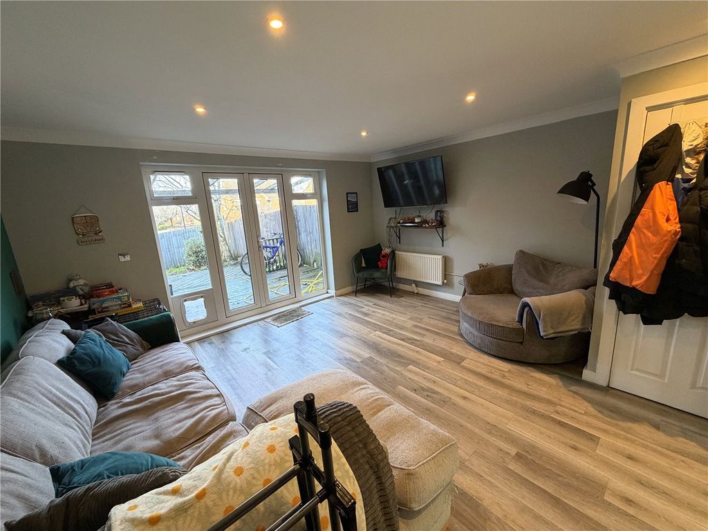 Property photo 3 of 10 Picture No. 03