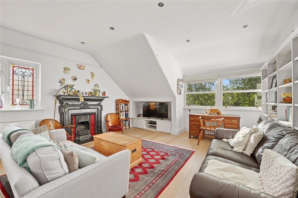Property photo 3 of 40 Picture No. 29