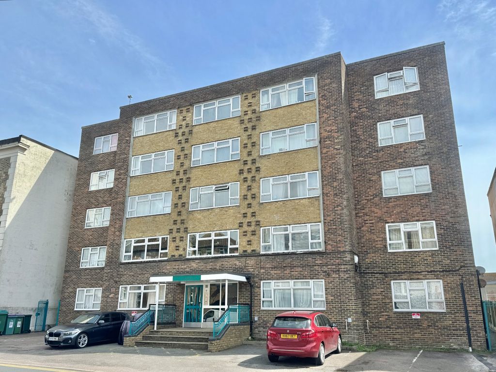 Property photo 1 of 12 St. Gabriels Court