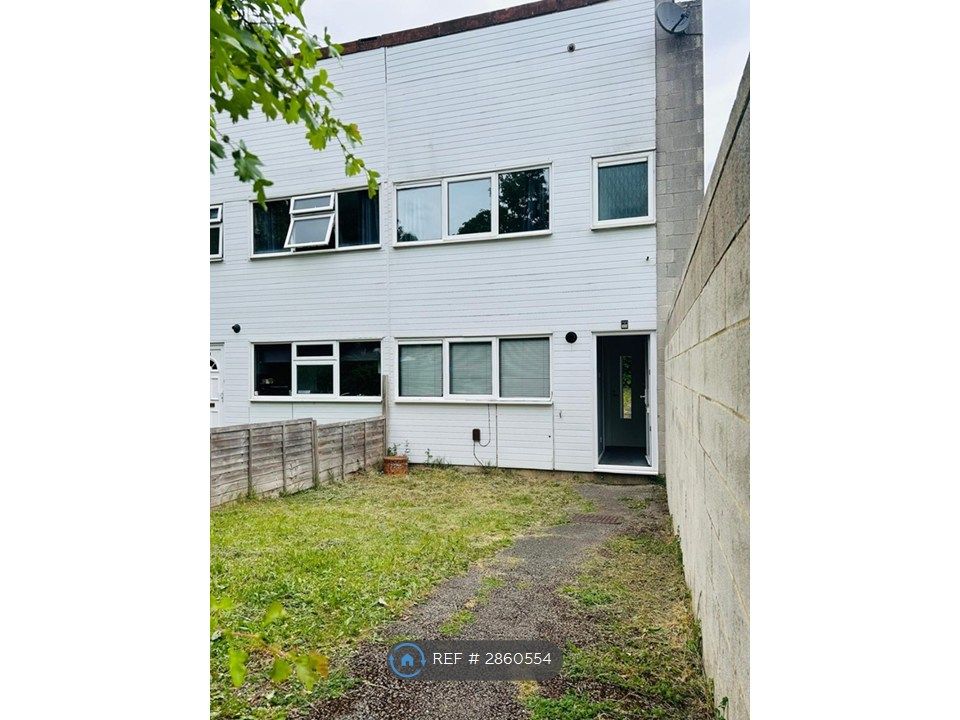 Property photo 2 of 15 Front Of House