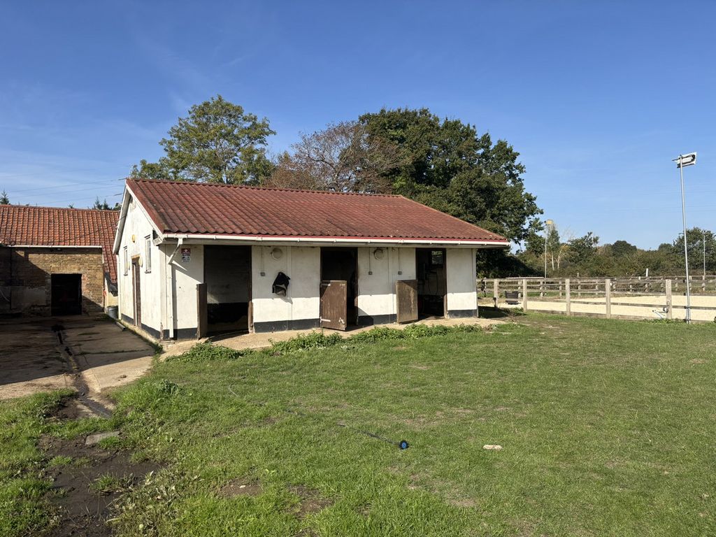 Property photo 1 of 4