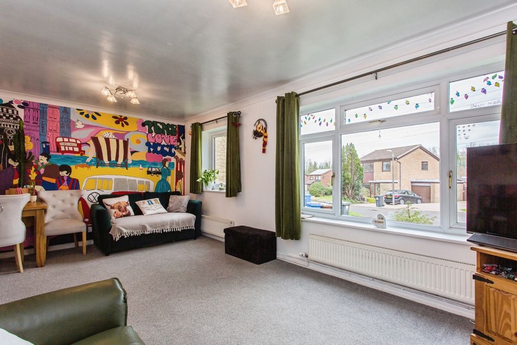 Property photo 2 of 22 Lounge