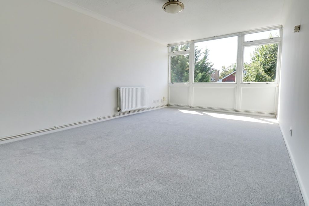 Property photo 2 of 11 5234482