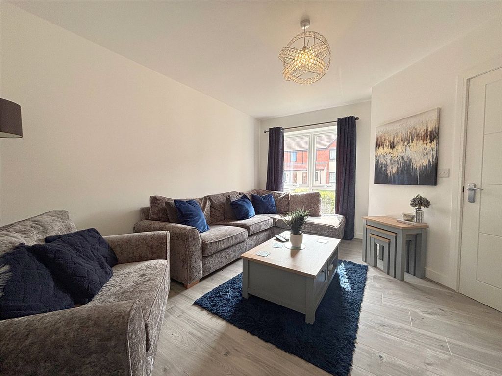 Property photo 2 of 11 Picture No. 16