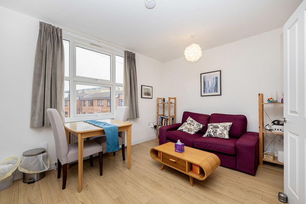Property photo 2 of 10 Pbox-Img.Jpg