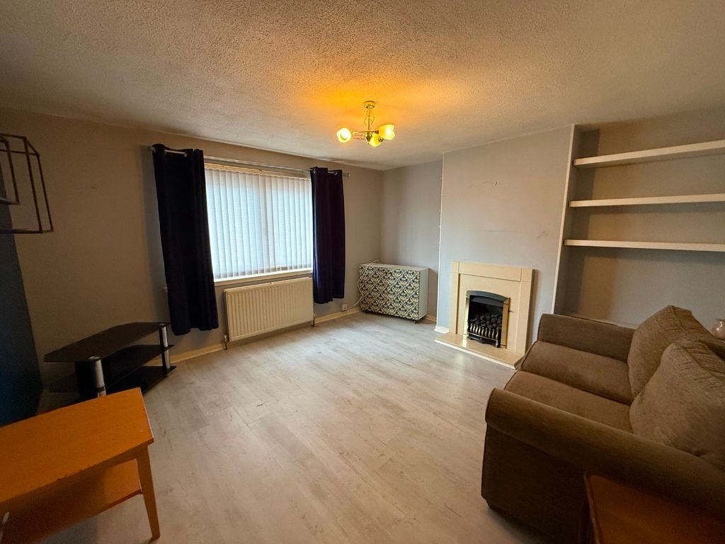 Property photo 2 of 7 Photo 2