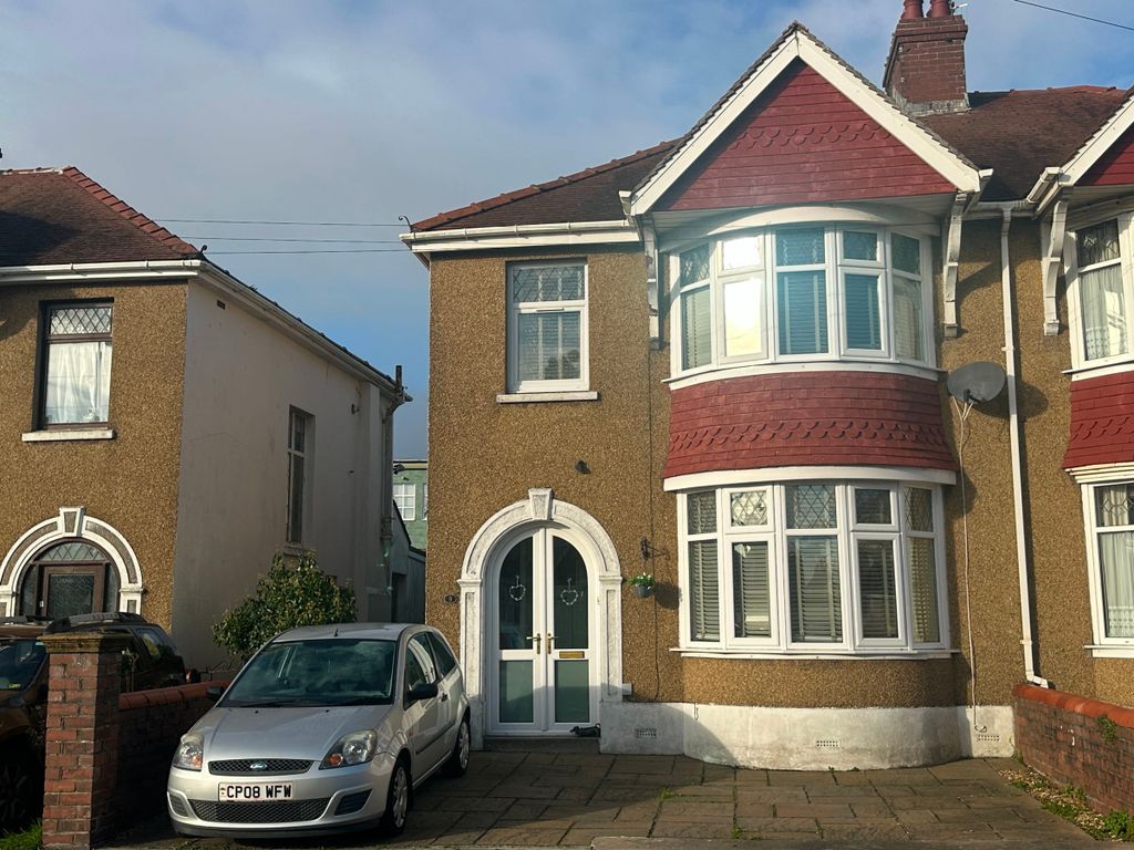 Property photo 1 of 40