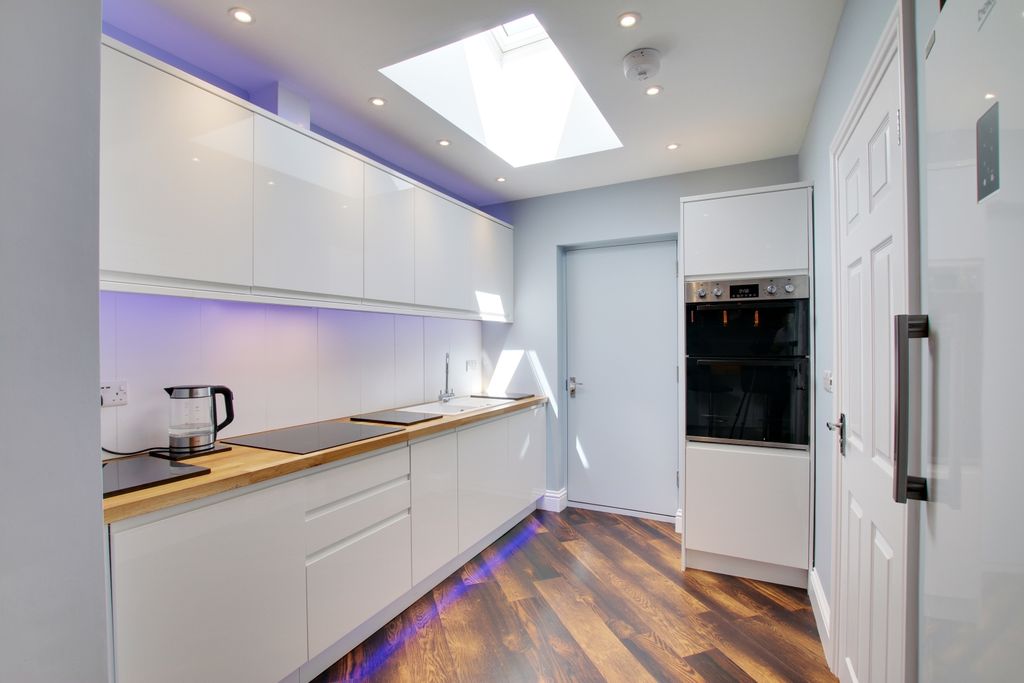 Property photo 3 of 17 Img_1216-Img_1218