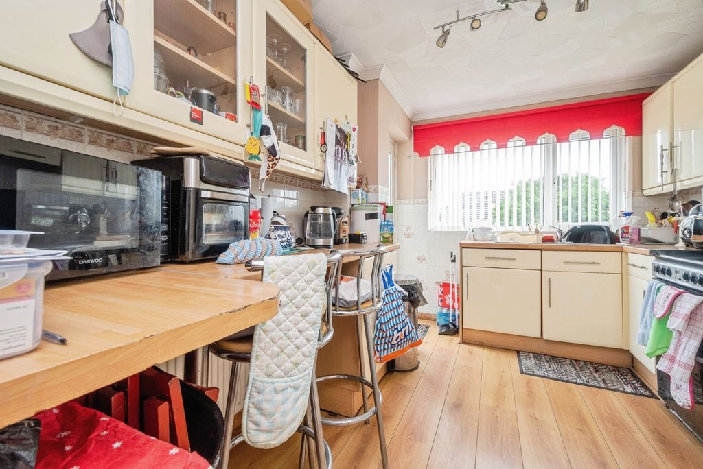 Property photo 2 of 17 Pbox-Img.Jpg